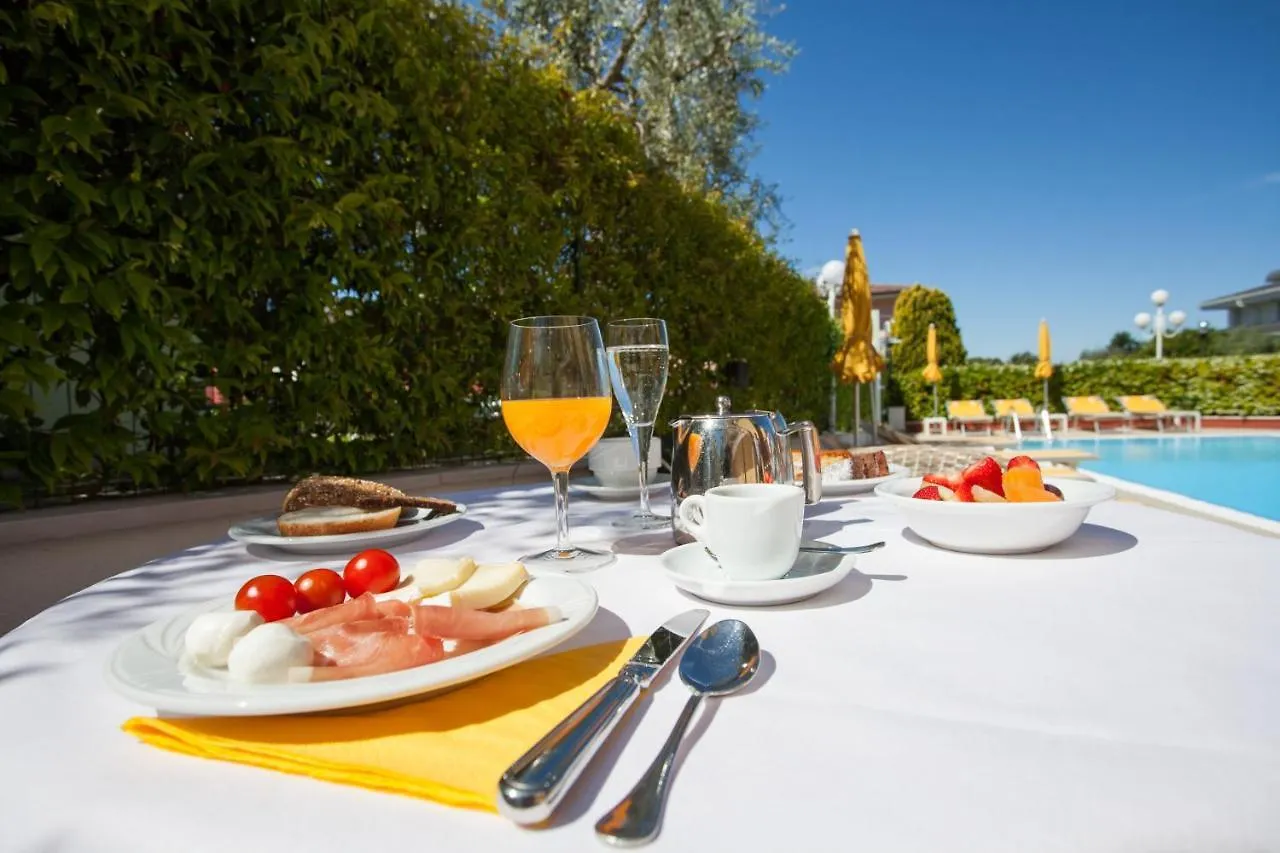 Bio Suites Pacinotti Bardolino 4*,  Italy